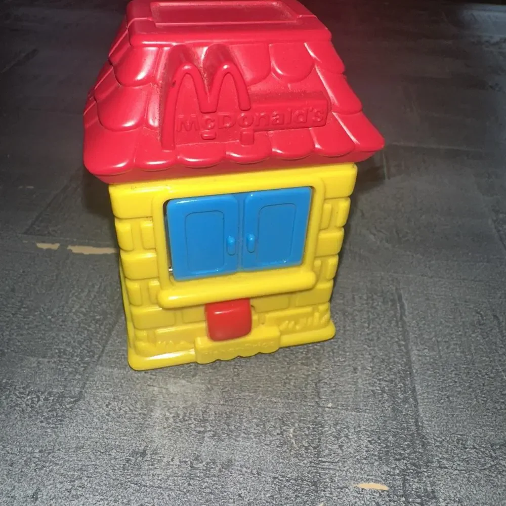 1996 Fisher-Price McDonald’s Drive Thru Happy Meal Toy 3” Ronald McDonald